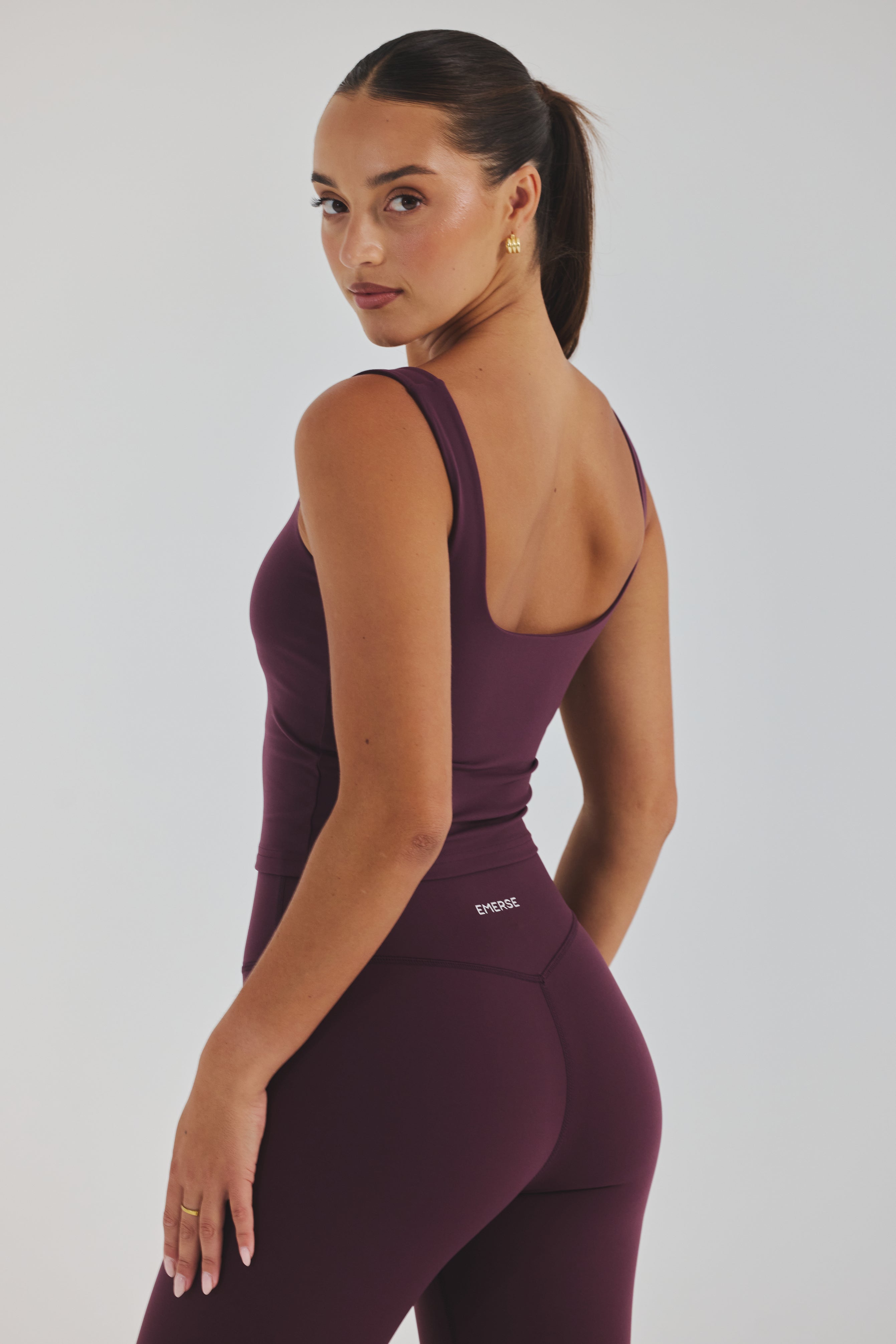 #color_Plum